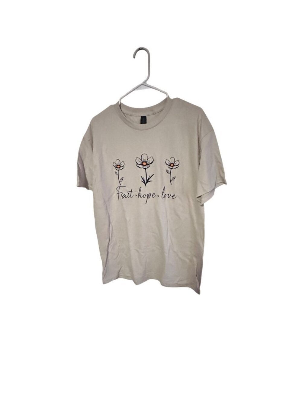 New graphic t-shirt on a Gildan tag Faith Hope and Love size L